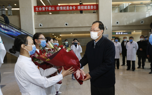 毛偉明董事長到北京電力醫(yī)院、白廣路辦公區(qū)檢查疫情防控工作并開展調研