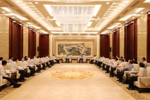 國(guó)家電網(wǎng)公司毛偉明、辛保安與山東省委書記劉家義、代省長(zhǎng)李干杰會(huì)談