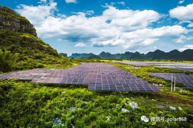 南方電網(wǎng)公司發(fā)布服務(wù)碳達(dá)峰、碳中和工作方案，提出5個(gè)方面21項(xiàng)重點(diǎn)舉措，構(gòu)建以新能源為主體的新型電力系統(tǒng)