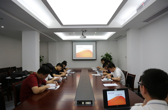 國網(wǎng)寧波奉化區(qū)供電：扣好從業(yè)“第一粒紐扣”，開啟新員工廉潔守護(hù)
