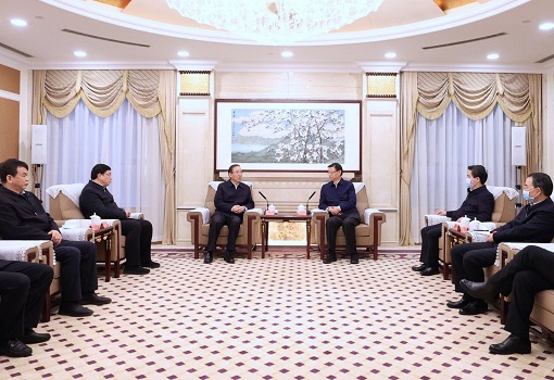 國家電網(wǎng)董事長辛保安、總經(jīng)理張智剛與江蘇省省長許昆林舉行會談