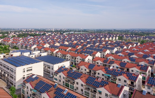 【兩會】南存輝委員：建議戶用光伏電力納入綠電、綠證、碳排放權(quán)交易市場