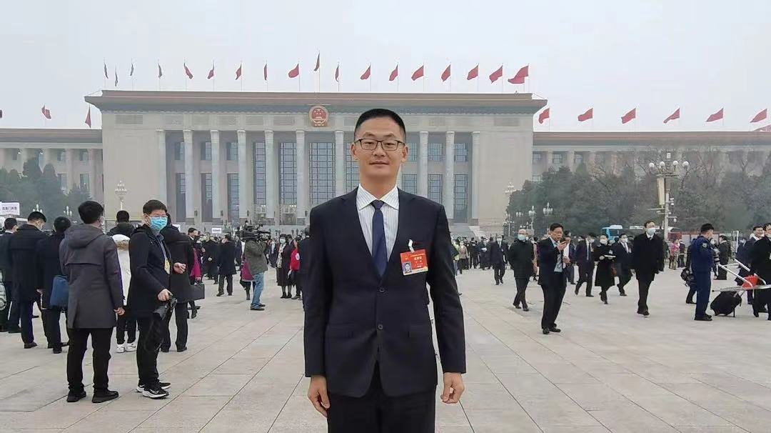 丁明：以數字化、智能化提升綠色化、低碳化
