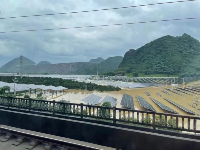 地面電站秒變漂浮電站，又一光伏電站被水淹！