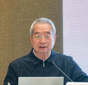 周大地：動力電池發(fā)展迅猛，氫燃料或?qū)⒊鼍? width=