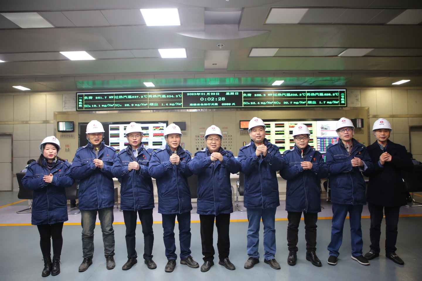 陜煤石電除夕慰問送溫暖，崗位堅(jiān)守幸?！巴谩保╰oo）