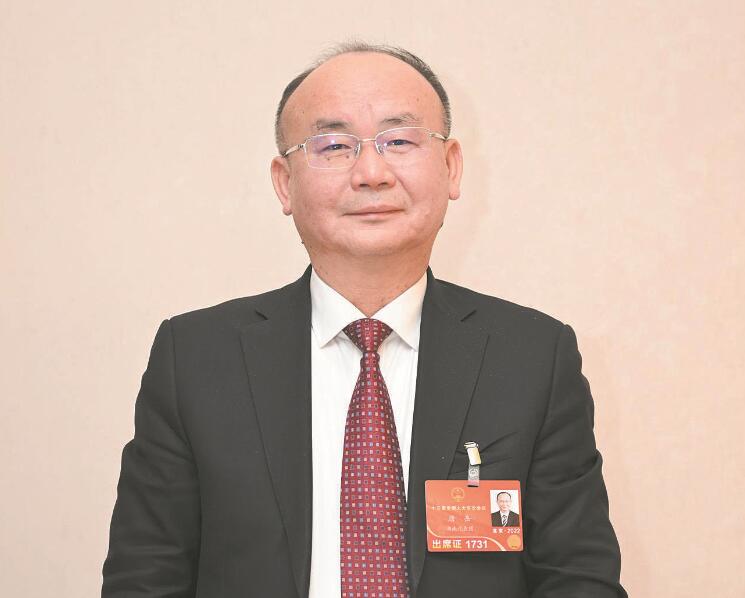 優(yōu)質供電服務助力裝備制造業(yè)高質量發(fā)展——訪全國人大代表、楚天科技股份有限公司董事長兼總裁唐岳
