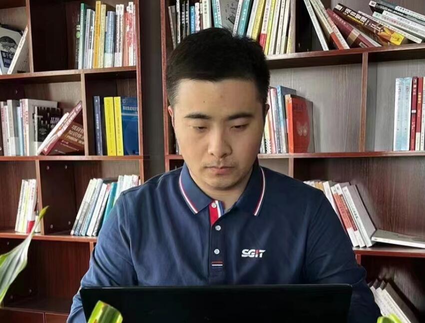 國(guó)家電網(wǎng)公司青年崗位能手許軻：潛心沉淀，厚積薄發(fā)