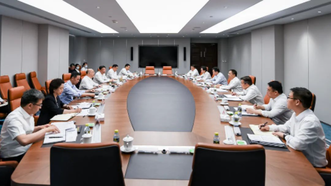 鄒磊、劉明勝與河北省省長王正譜會(huì)談
