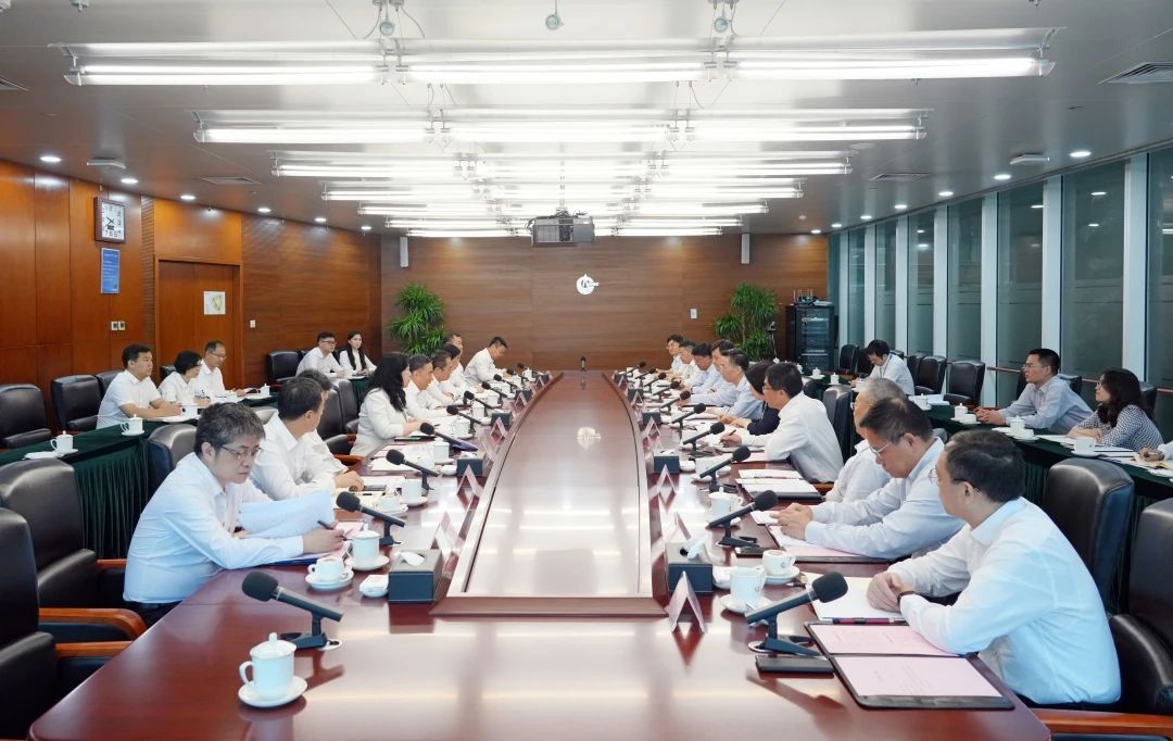 中國(guó)能建黨委書記、董事長(zhǎng)宋海良與中國(guó)海油黨組書記、董事長(zhǎng)汪東進(jìn)會(huì)談