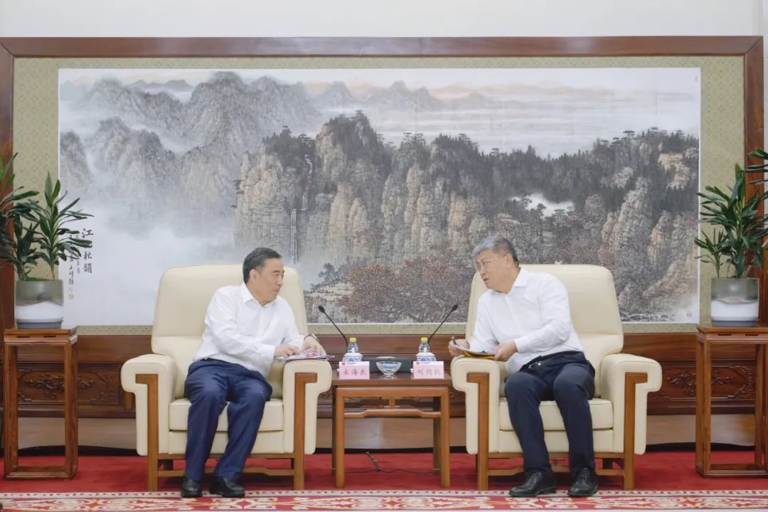 中國能建黨委書記、董事長宋海良與國家能源集團(tuán)黨組書記、董事長劉國躍會談