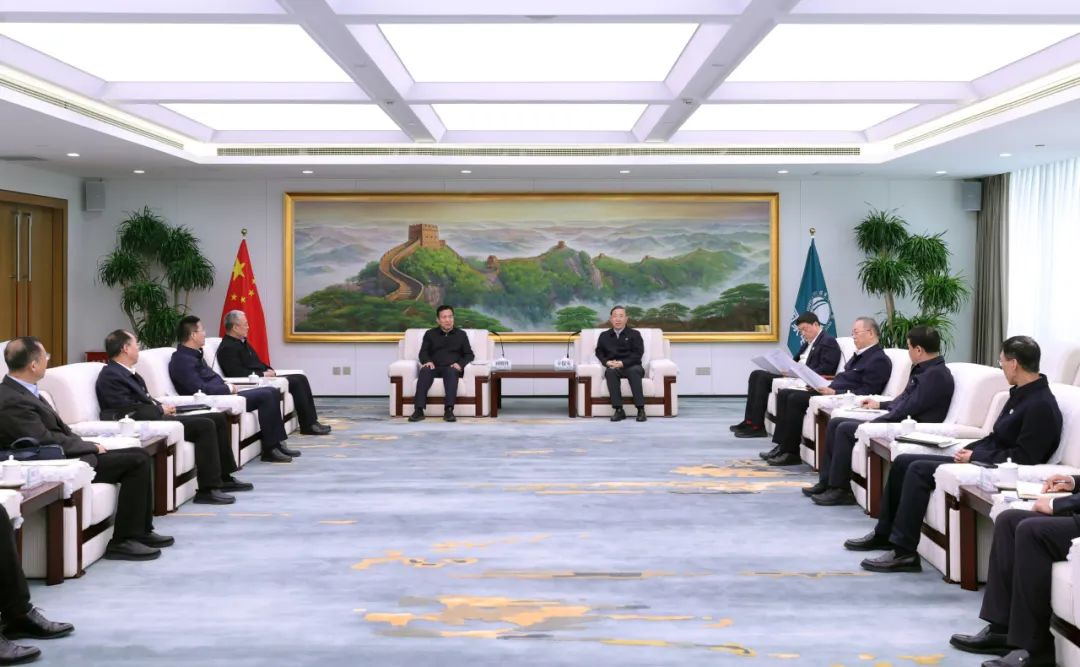 國(guó)家電網(wǎng)辛保安、張智剛與國(guó)家電投劉明勝、栗寶卿會(huì)談
