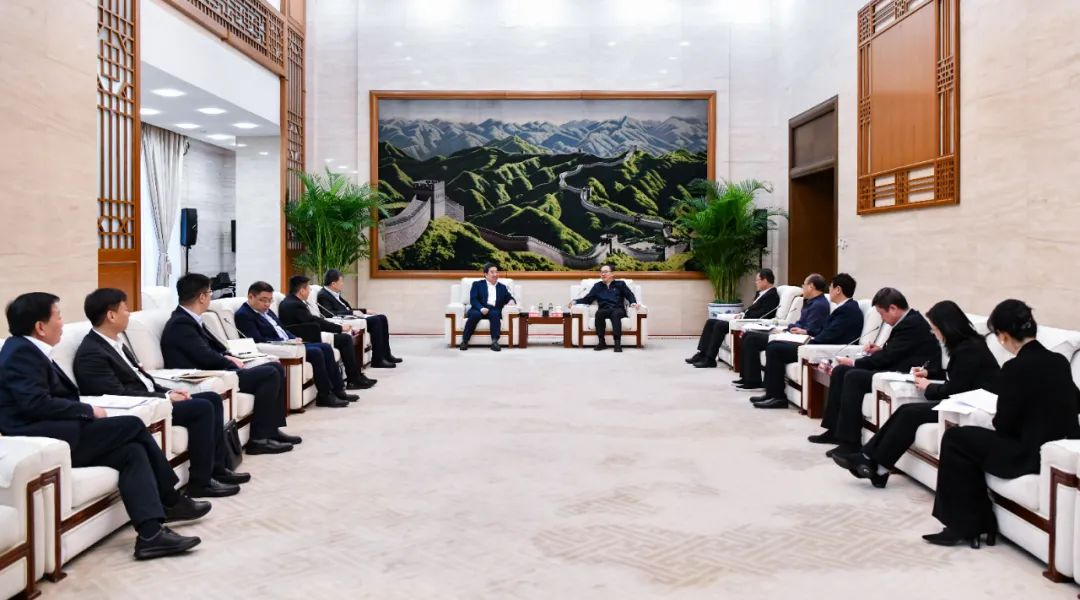 中國電氣裝備白忠泉董事長、周群總經(jīng)理拜訪中國大唐董事長鄒磊