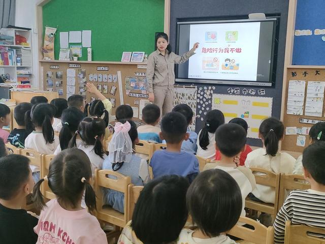 國(guó)網(wǎng)光澤縣供電公司電“亮”校園，安全“童”行