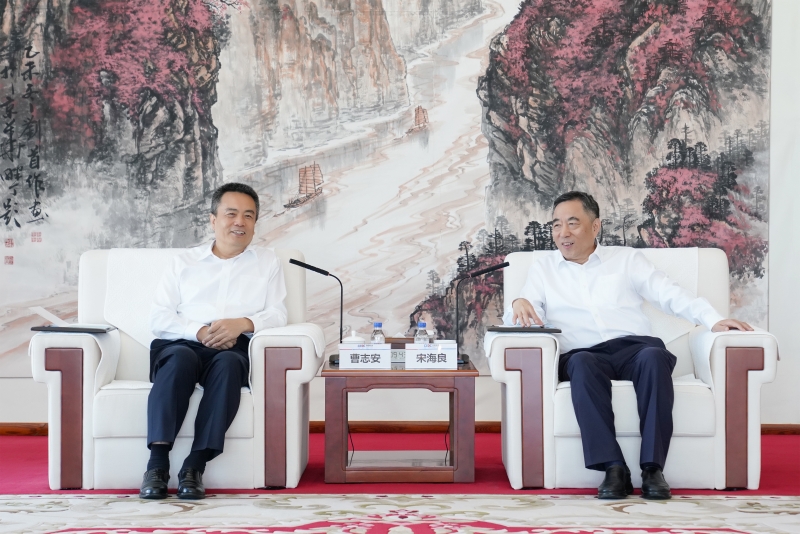 中國能建黨委書記、董事長宋海良與哈電集團(tuán)黨委書記、董事長曹志安會談