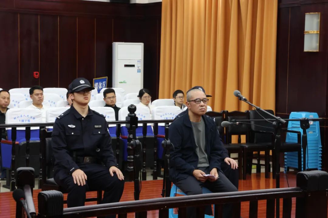 貴州電網(wǎng)原專職董事徐銘受賄、行賄案一審宣判