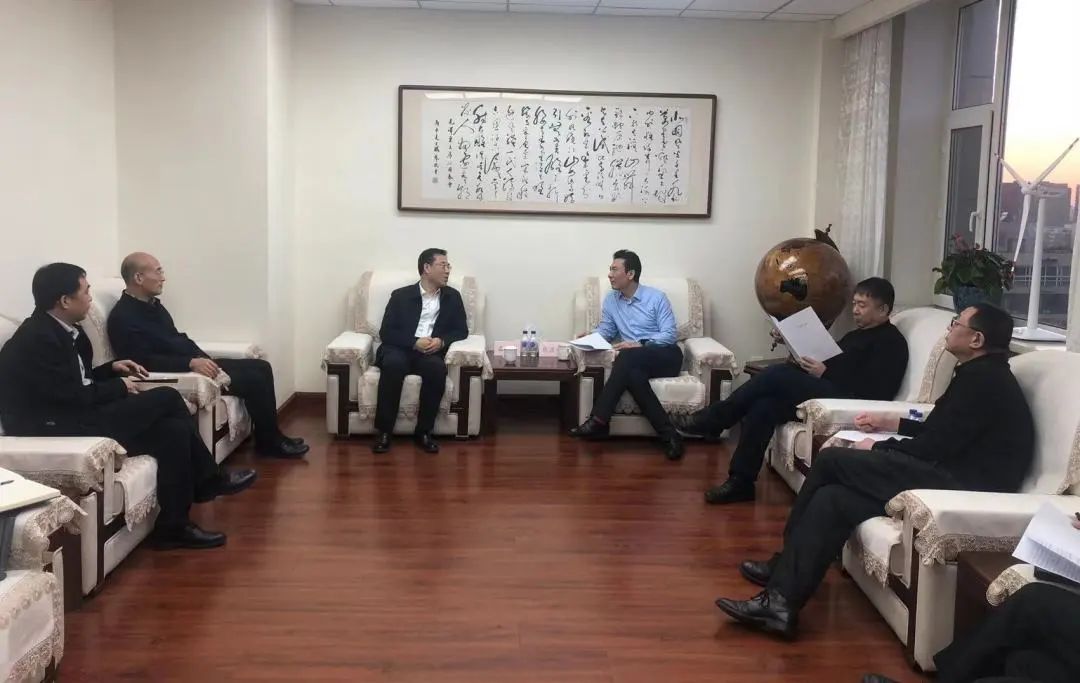 華電吉林公司黨委書(shū)記孫毅、黨委副書(shū)記鄭成杰拜會(huì)吉林省能源局黨組書(shū)記、局長(zhǎng)趙彥峰