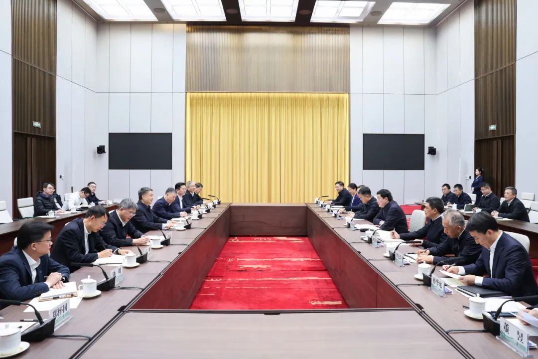 溫樞剛張文峰與國家電網(wǎng)董事長張智剛、總經(jīng)理龐驍剛會談