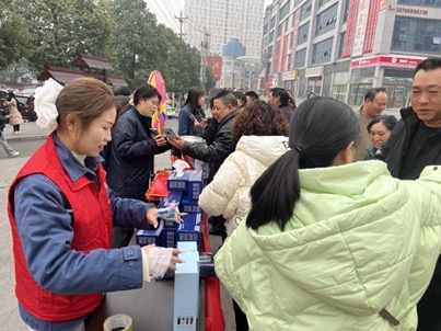 貴州遵義正安供電局：供電送祝福，情暖返鄉(xiāng)路