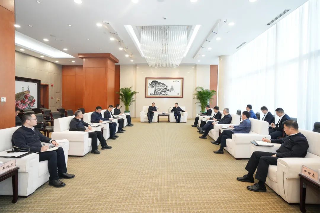 華能集團董事長溫樞剛、總經理張文峰會見哈電集團董事長曹志安、總經理黃偉